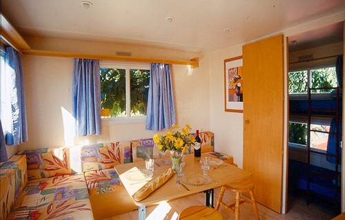 Imagen de la habitación del Camping Castell Montgri II. Foto 2