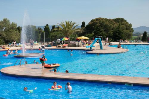 Imagen general del Camping Castell Montgri - Mobile Homes by Lifestyle Holidays. Foto 1