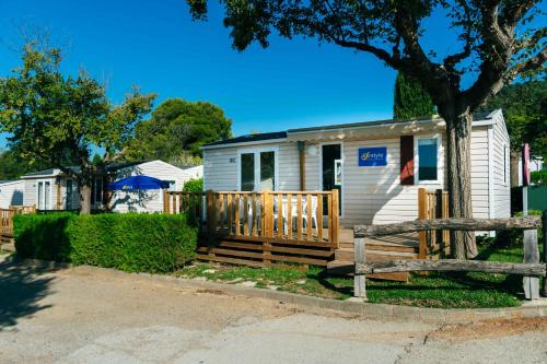 Imagen de la habitación del Camping Castell Montgri - Mobile Homes by Lifestyle Holidays. Foto 12