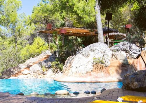 Imagen general del Camping Castell Montgri - Mobile Homes by Lifestyle Holidays. Foto 10