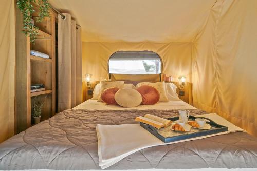 Imagen de la habitación del Camping Castell Montgr&iacute;. Foto 19