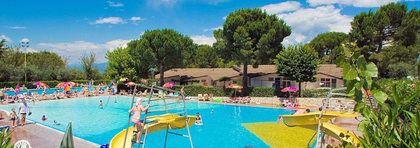 Imagen de la piscina del Camping Cisano and San Vito. Foto 6