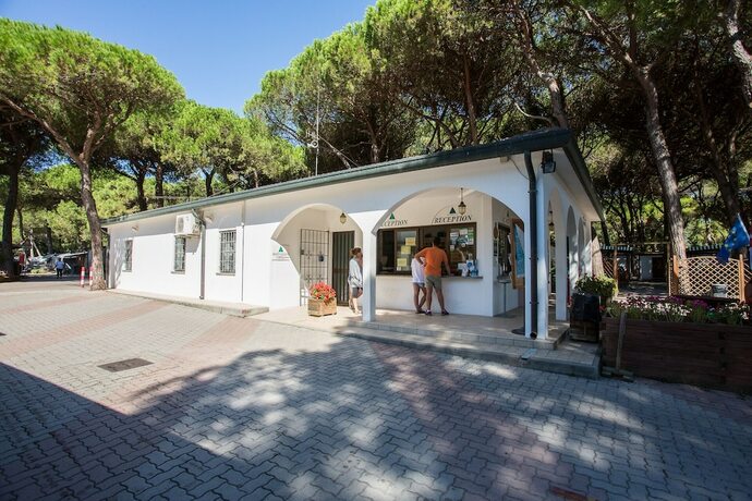 Imagen general del Camping Club Del Sole Rivaverde Easy Camping Village. Foto 2