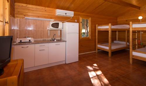 Imagen de la habitación del Camping Complejo Tur&iacute;stico Cabopino. Foto 5