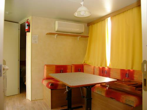 Imagen de la habitación del Camping Costa Ponente. Foto 5
