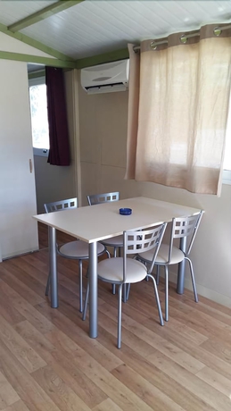 Imagen de la habitación del Camping De La Plage, Cateri. Foto 14