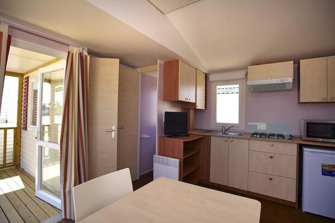 Imagen de la habitación del Camping De Zaragoza. Foto 6