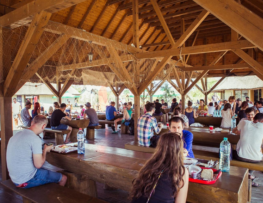 Imagen general del Camping Dolphin, Sf&acirc;ntu Gheorghe. Foto 9
