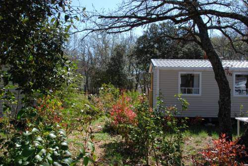 Imagen de la habitación del Camping Domaine Des Chênes Blancs -. Foto 2