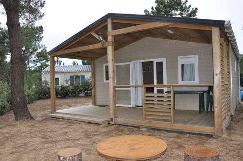 Imagen de la habitación del Camping Domaine Des Pins. Foto 11