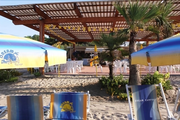 Imagen de los exteriores del Camping Dream, Terracina. Foto 6
