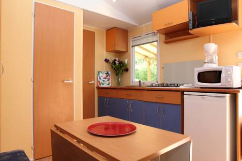 Imagen de la habitación del Camping Du Bourg. Foto 16