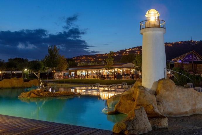 Imagen de los interiores del Camping El Delfin Verde, Playa de Aro. Foto 5