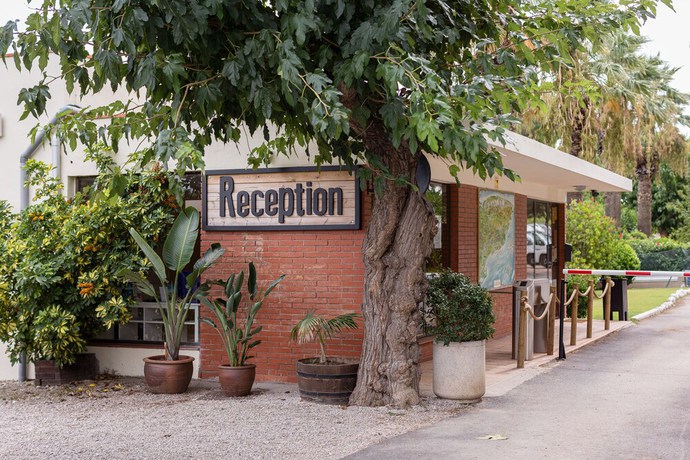 Imagen de los interiores del Camping El Garrofer. Foto 20