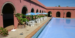 Imagen de la piscina del Camping El Templo del Sol. Foto 8