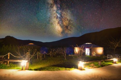 Imagen de los exteriores del Camping El jard&iacute;n de las Delizias - Adults Only. Foto 16