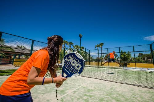 Imagen de los exteriores del Camping Estival Vendrell Platja. Foto 12