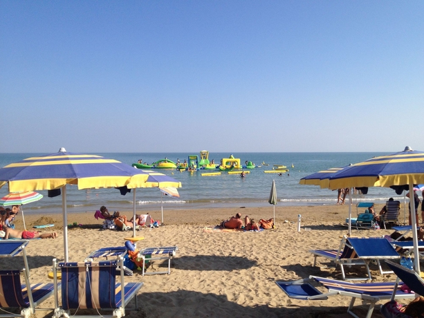 Imagen de los exteriores del Camping Estivo Premium Deluxe mobile homes on Camping Malibu Beach. Foto 5