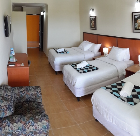 Imagen de la habitación del Camping Express Inn Coronado Hotel and. Foto 8