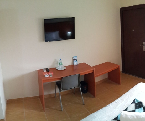 Imagen de la habitación del Camping Express Inn Coronado Hotel and. Foto 9