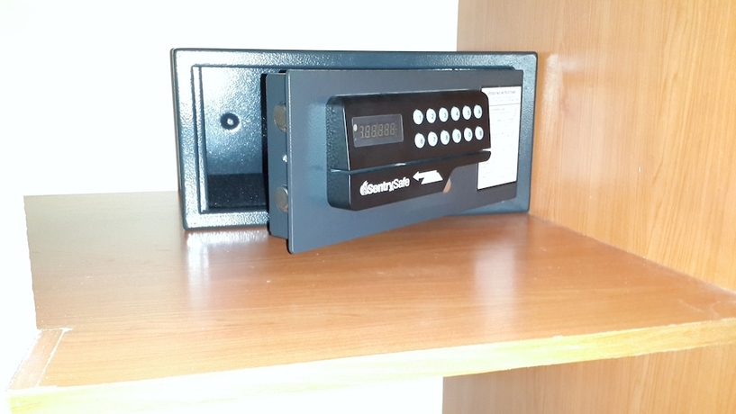 Imagen de la habitación del Camping Express Inn Coronado Hotel and. Foto 13