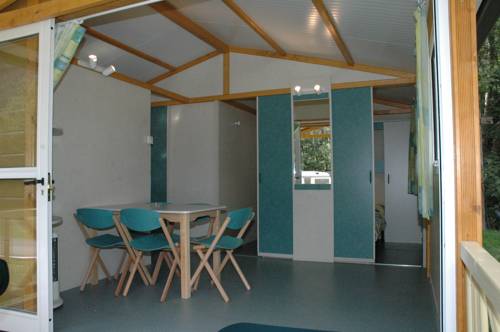 Imagen de la habitación del Camping Frontera Bungalow Park. Foto 4
