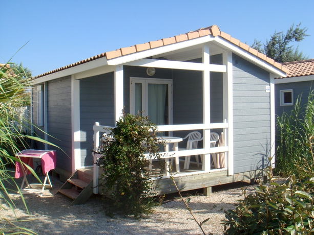 Imagen de los exteriores del Camping Hameau Des Cannisses. Foto 7