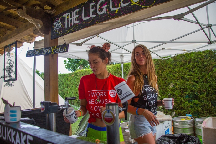 Imagen del bar/restaurante del Camping Haro. Foto 5