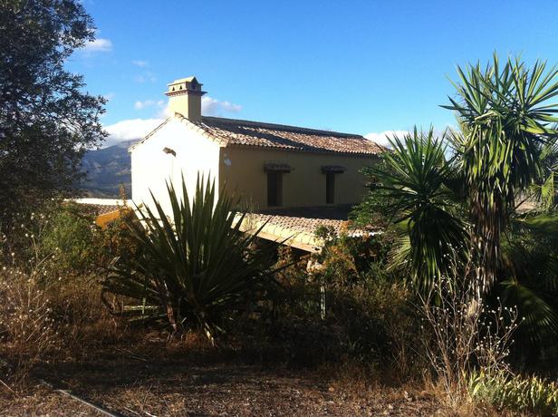 Imagen de los exteriores del Camping Hidden Valley Andalucia. Foto 8