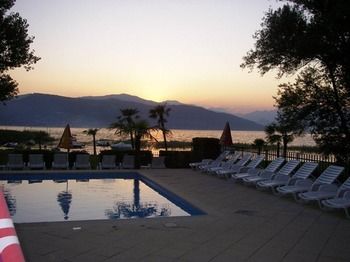 Imagen de los exteriores del Camping International Ispra. Foto 6