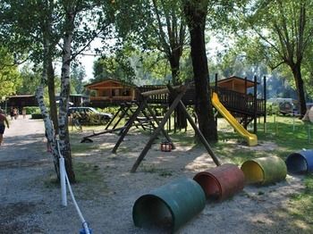 Imagen de la piscina del Camping International Ispra. Foto 12