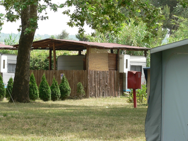 Imagen de los exteriores del Camping Internazionale Lago Di Bracciano. Foto 10