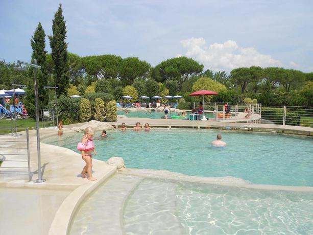 Imagen de la piscina del Camping Italia Family Camping Village Viareggio. Foto 6