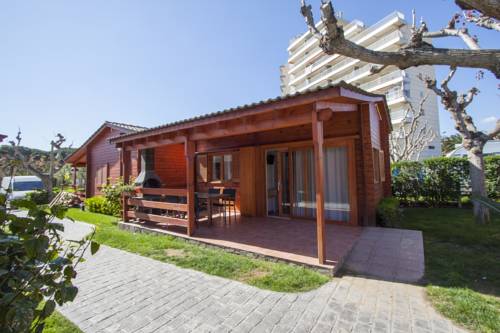 Imagen de los exteriores del Camping Joan Bungalow Park. Foto 10