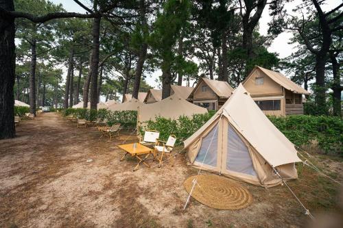 Imagen de la habitación del Camping Kampaoh Bayona Playa. Foto 10