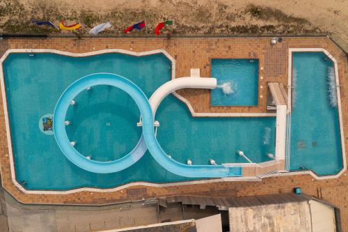 Imagen general del Camping Kampaoh Bayona Playa. Foto 8