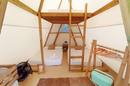 Imagen general del Camping Kampaoh Caba&ntilde;eros. Foto 3