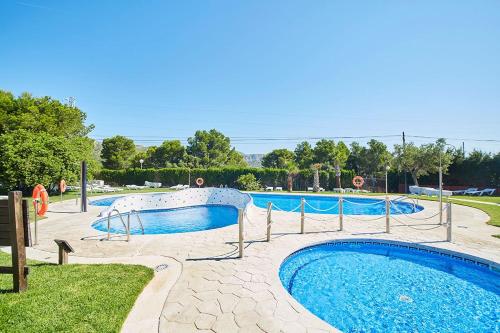 Imagen de la piscina del Camping Kampaoh L'Almadrava - Costa Dorada. Foto 8