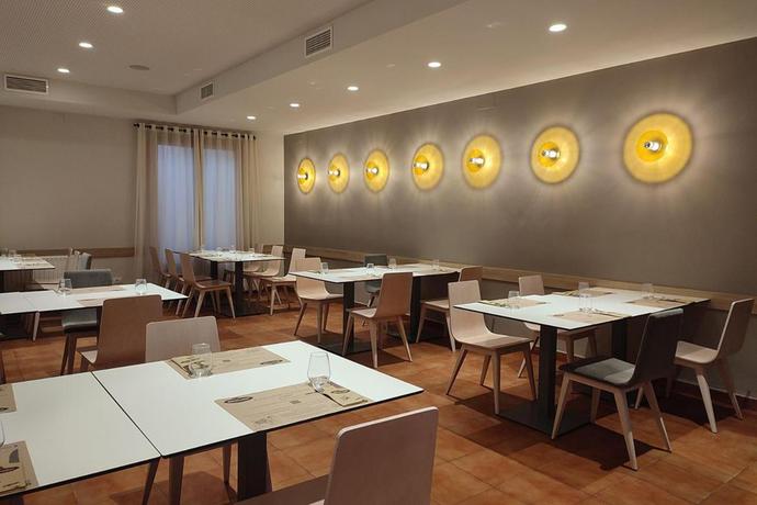 Imagen del bar/restaurante del Camping Kampaoh Navajas. Foto 3
