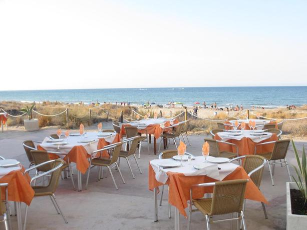 Imagen del bar/restaurante del Camping Kampaoh Oliva. Foto 2