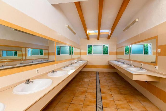 Imagen de los interiores del Camping Kampaoh Paloma. Foto 6