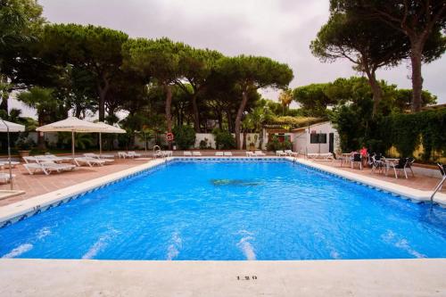 Imagen de la piscina del Camping Kampaoh Tarifa. Foto 18