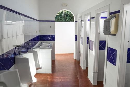 Imagen de los interiores del Camping Kampaoh Valdevaqueros. Foto 5