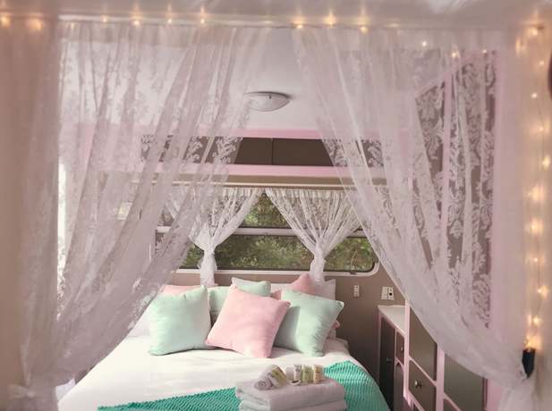 Imagen de la habitación del Camping Kanasta Caravan Park. Foto 11