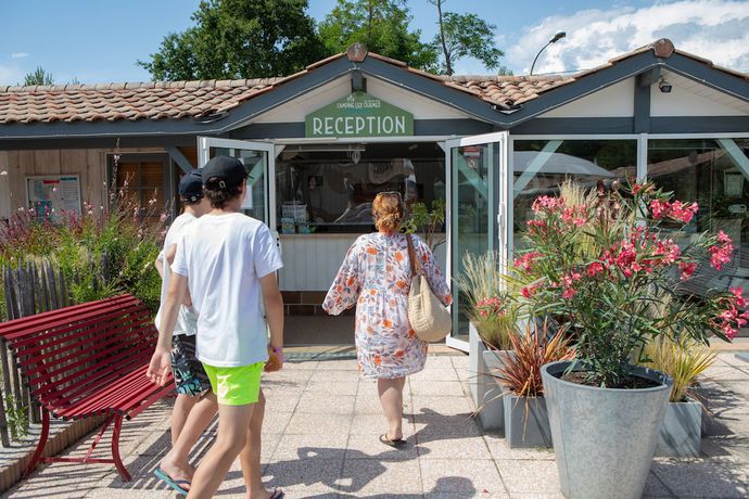 Imagen de los interiores del Camping LES OURMES. Foto 20