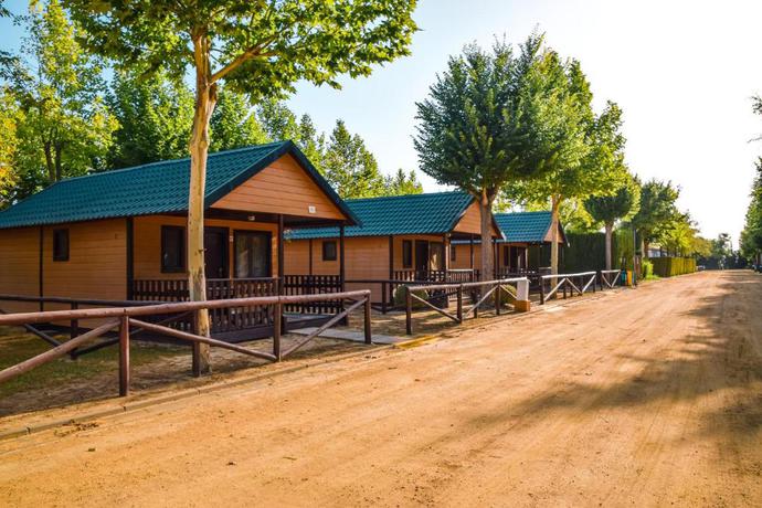 Imagen de los interiores del Camping La Aldea. Foto 6