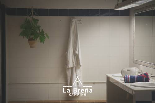 Imagen de la habitación del Camping La Breña. Foto 5