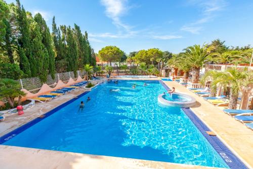 Imagen general del Camping La Croix Du Sud. Foto 4