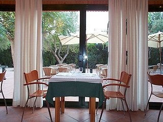 Imagen del bar/restaurante del Camping La Llosa. Foto 2