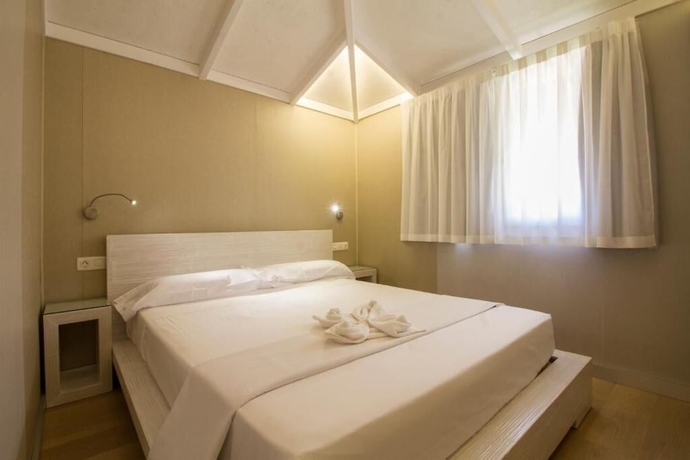 Imagen de la habitación del Camping La Marina Resort. Foto 4